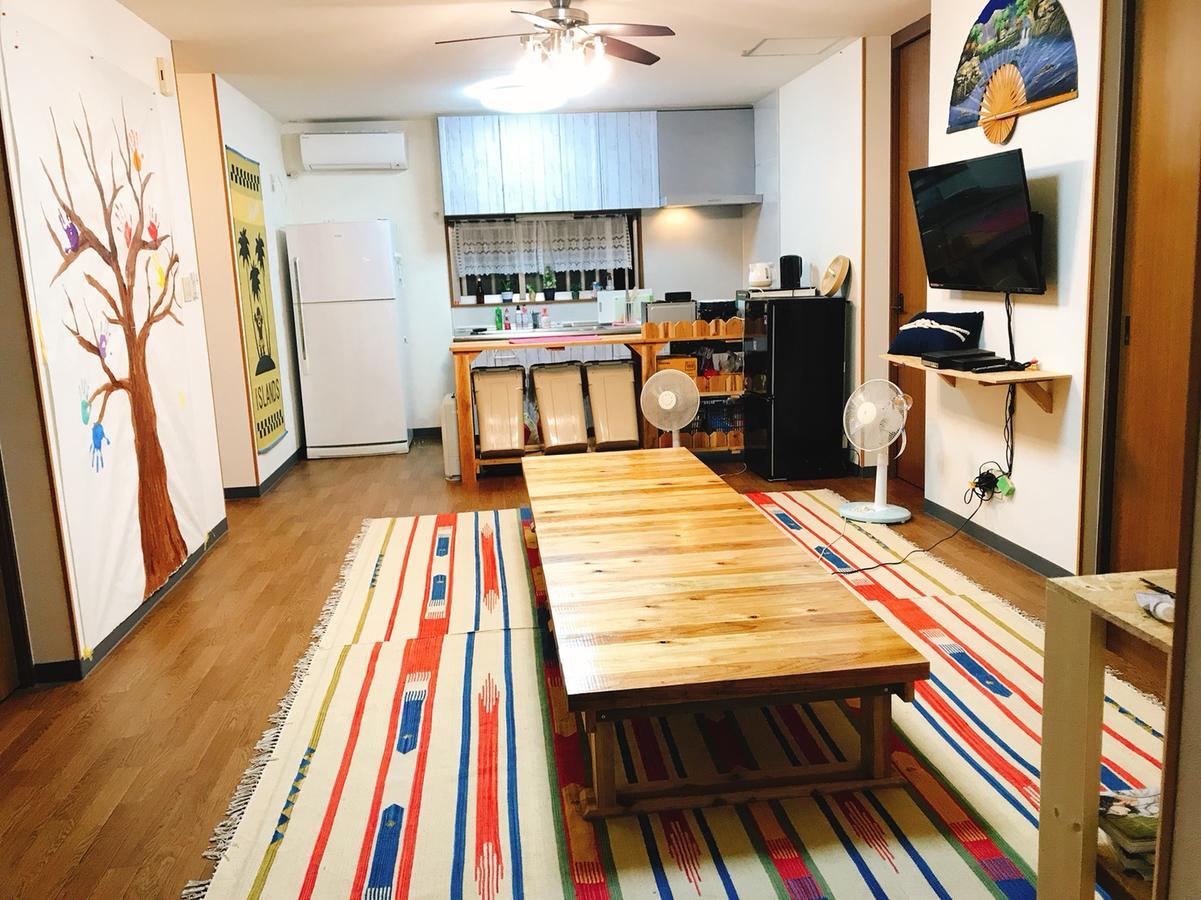Guest House Waraemon Nago Esterno foto