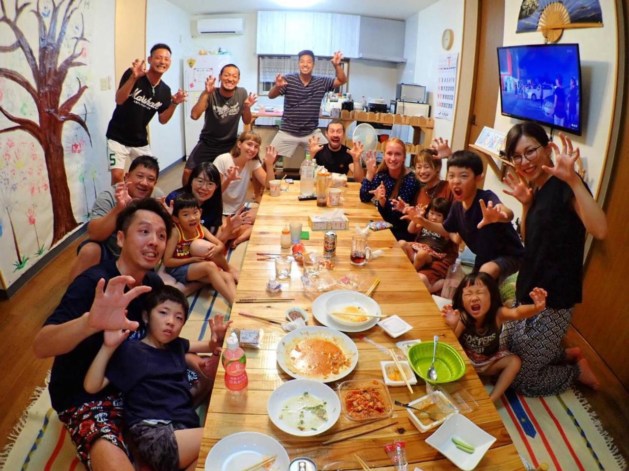 Guest House Waraemon Nago Esterno foto